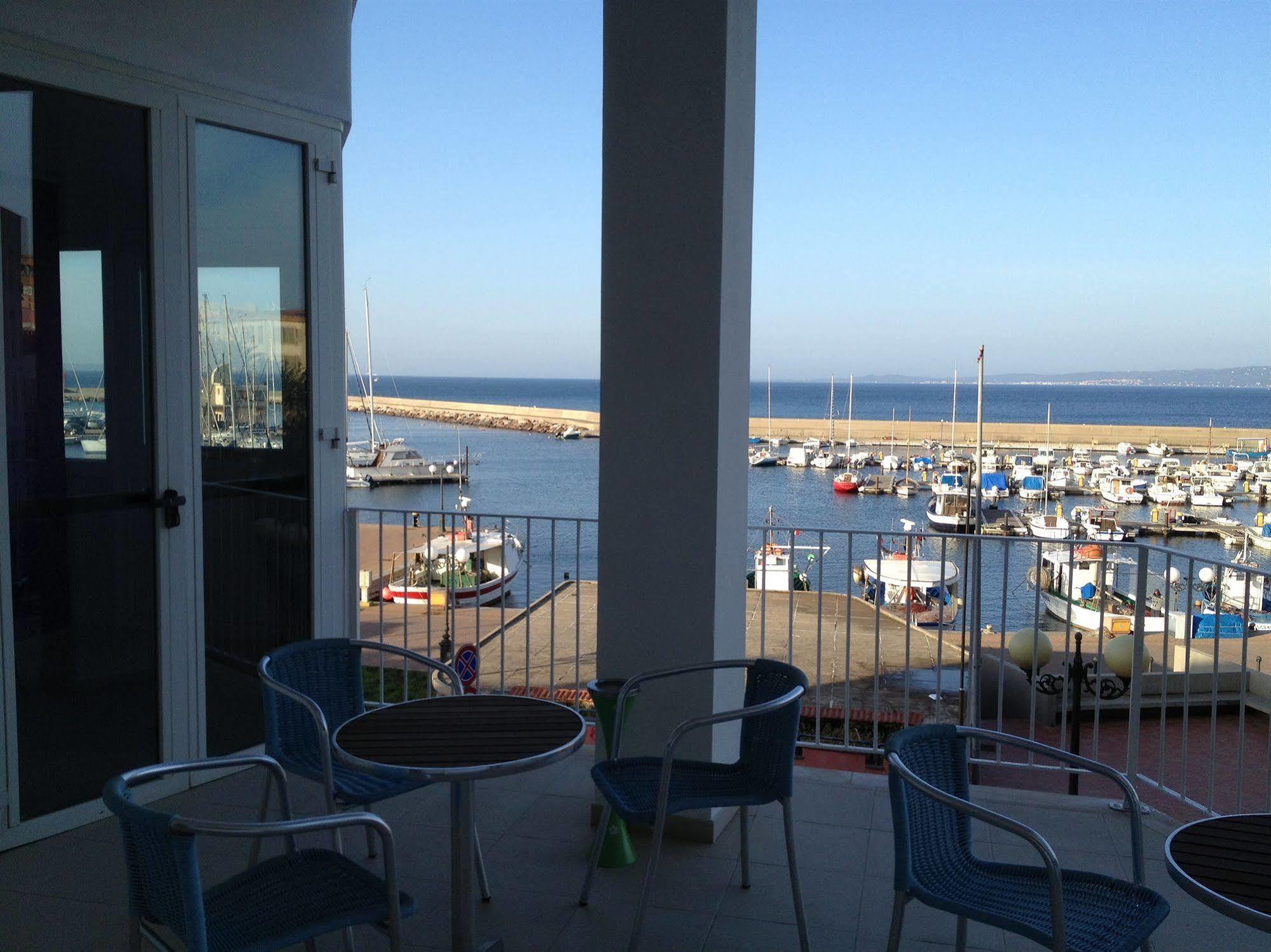 Panorama Hotel Portoscuso Luaran gambar